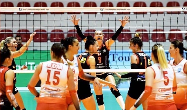 Temsilcilerimiz Arnavutluk'ta ikide iki yaptılar