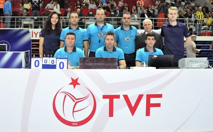 Yeşilyurt'un ilk yenilgisi Fenerbahçe OPET'ten