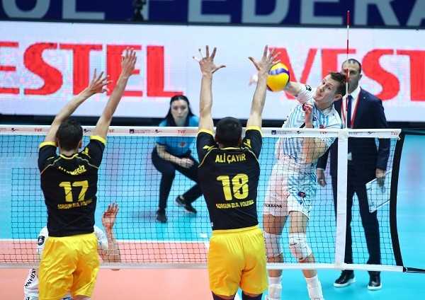 Halkbank 2 maç aradan sonra galip geldi