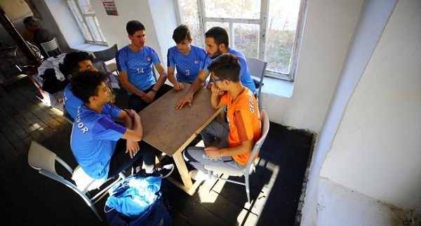 Voleybol tutkusuyla dağları aştılar