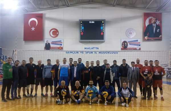 Malatya'da Öğretmenler Kupası'nda Şampiyon Yeşilyurt