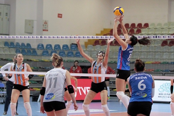 Nilüfer Belediyespor Final Etabı'nda