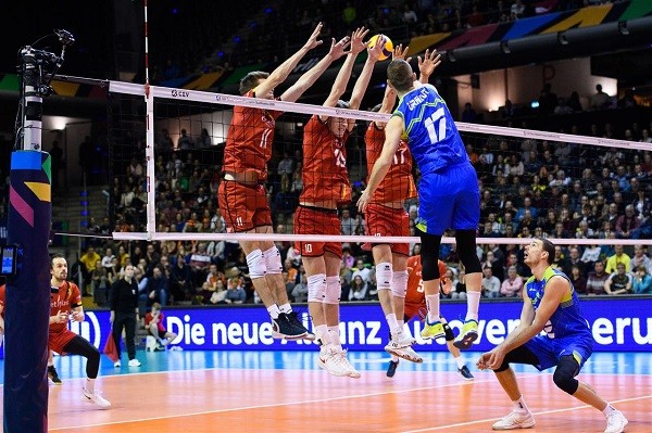 Slovenya zor da olsa 3 puanı kazandı