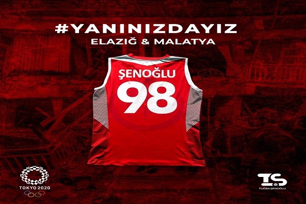 Tuğba Şenoğlu'ndan anlamlı davranış