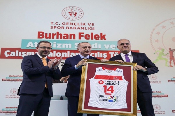 Burhan Felek Atletizm Stadı Açıldı