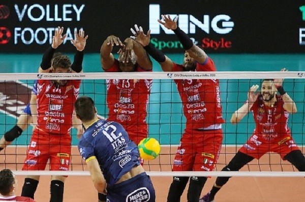 Leal Ve Simon 2022 ye Dek Lube’de