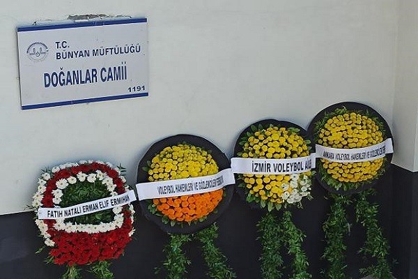 Acılı gününde Nihat Ermihan'ı yalnız bırakmadılar