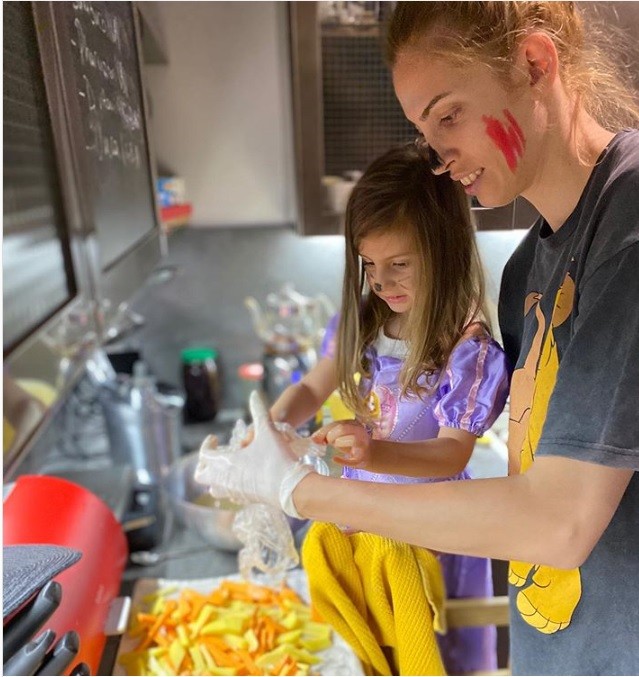 Gelecek nesillerin cinsiyet eşitliği tavrı, anne,babaların evdeki davranışlarına bağlı