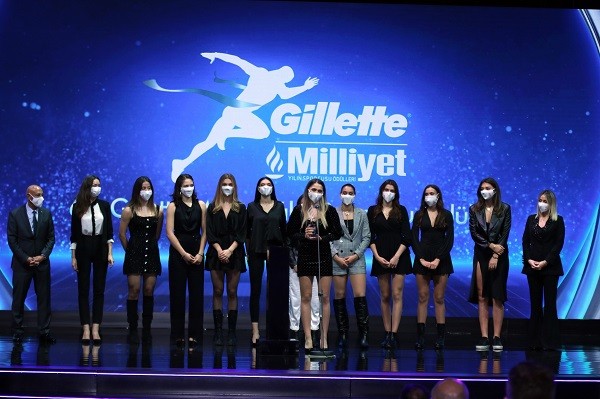 'Bizleri bu ödüle layık görenlere teşekkür ediyorum'