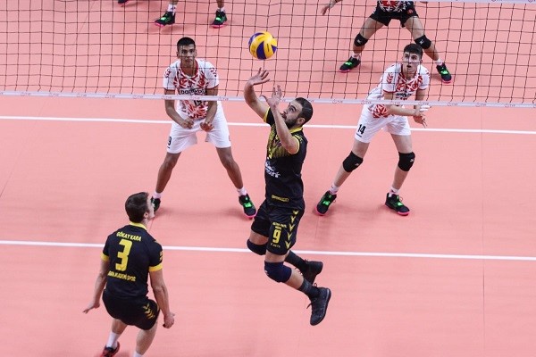 Şiran Akademi'de ayrılık