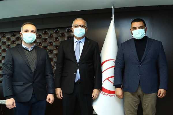 Bergama Belediyespor'dan Akif Başkan'a ziyaret