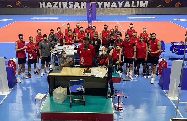 Efe Mandıracı: “Genç, deneyimli ve dinamik bir takımız”