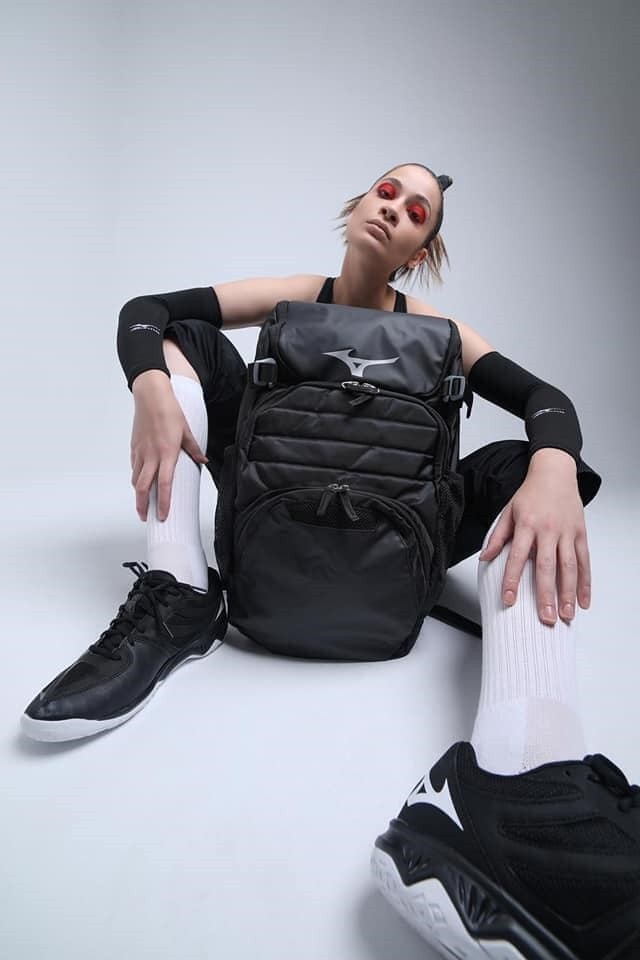 Mizuno, Tuğba Şenoğlu'na sponsor oldu