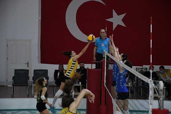 Edremit Bld.Altınolukspor emin adımlarla