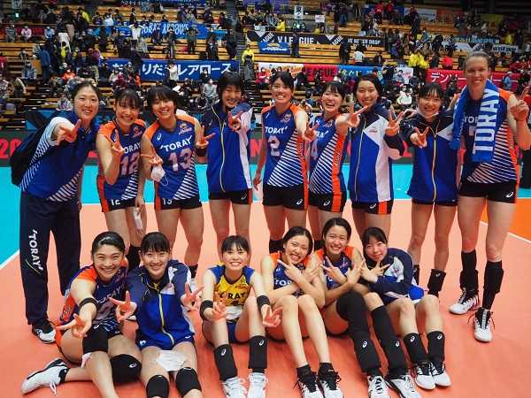 Jana Kulan tarih yazıyor