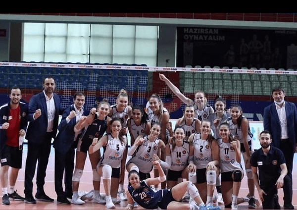 Sistem9 Yeşilyurt tarifeyi bozmadı, Finale uçtu