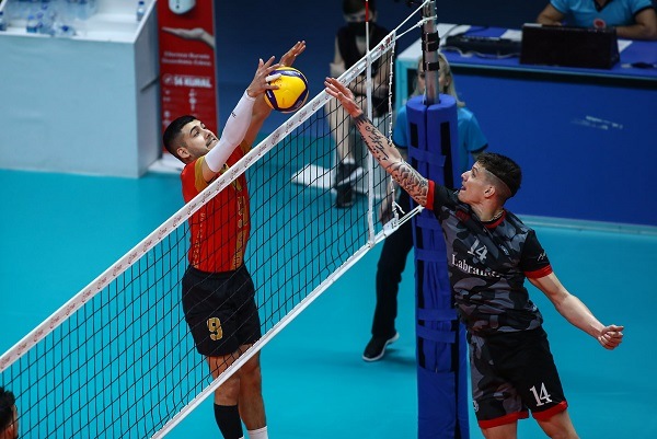TVF Erkekler Voleybol 1. Ligi Yarı Final Etabı Başladı