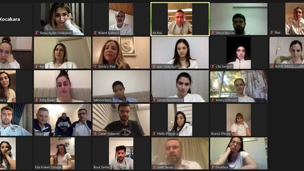 Ali Koç, kadın voleybol takımıyla sezonu değerlendirdi