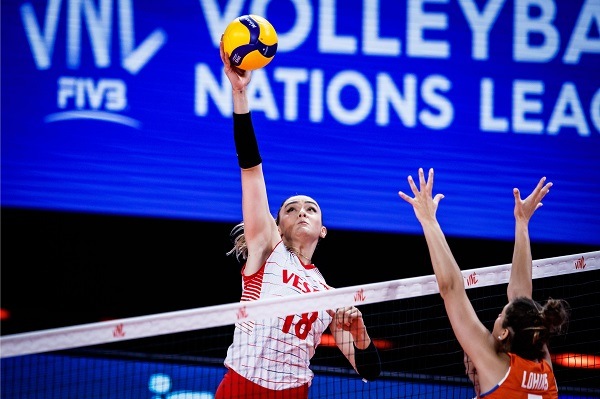 Filenin Sultanları, kritik maçta Hollanda'yı 3-0 yendi