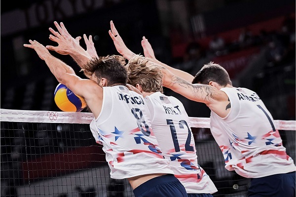 Erkekler Voleybolda dördüncü maçlar tamamlandı