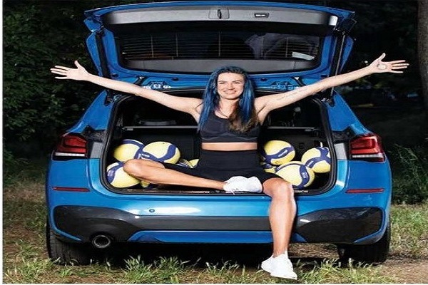 Meryem Boz'un BMW X1'li Söyleşisi