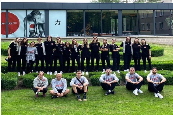 U20 Millilerimiz Rotterdam'da