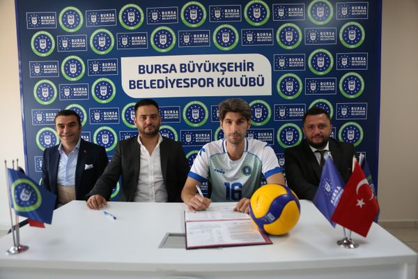 Caner Çiçekoğlu Bursa BŞ Belediyespor'da