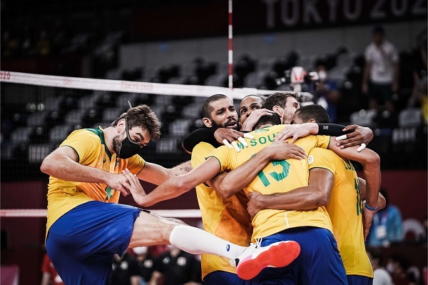 Tokyo'da Erkekler Voleybolda Yarı Final Eşleşmeleri Belli Oldu