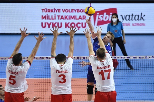 Erkekler AXA Sigorta Kupa Voley Grup Maçları Başladı