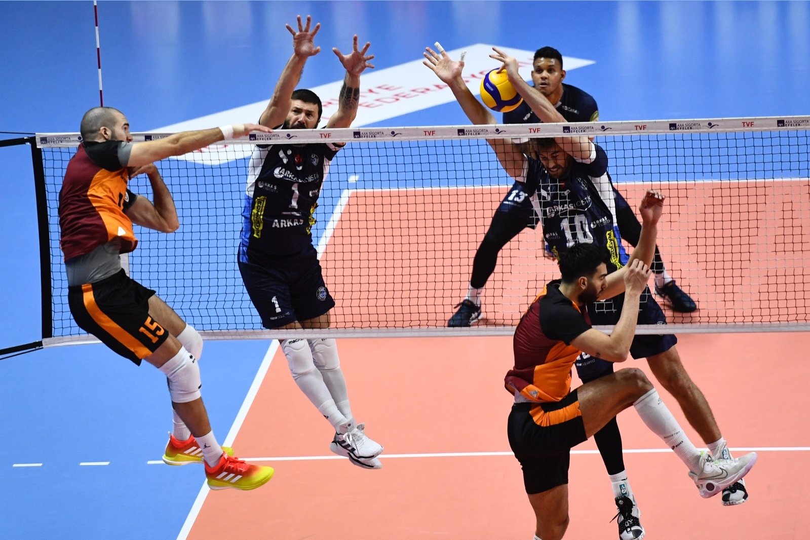 AXA Sigorta Efeler Ligi’nde 5. Hafta Tamamlandı