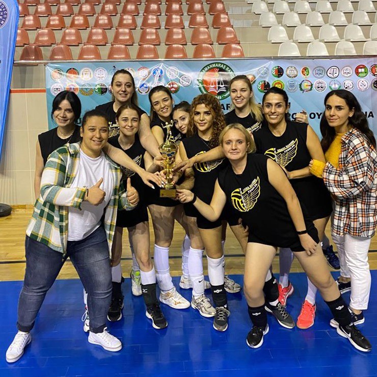 Adana'nın Kadın Avukatları Pek Yaman