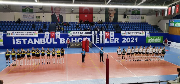 Adam Voleybol seriye bağladı