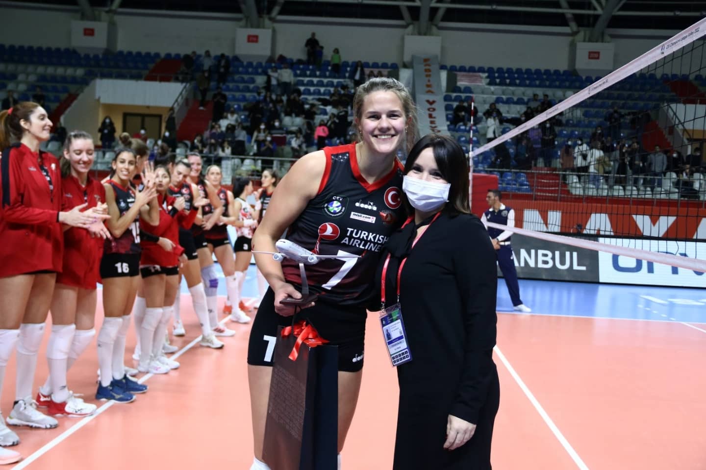 THY, Şampiyonlar Ligi'ndeki ilk galibiyetini aldı
