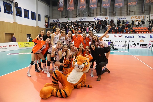 Eczacıbaşı Dynavit’ten net galibiyet