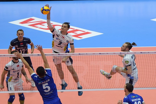 Arkas Spor Tokat'ı yendi serisini sürdürdü