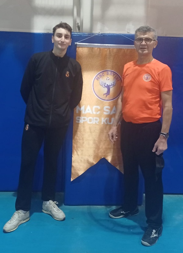 Milli Voleybolcu Murat Yenipazar, Maç Sayısı Spor Kulübü'nü ziyaret etti
