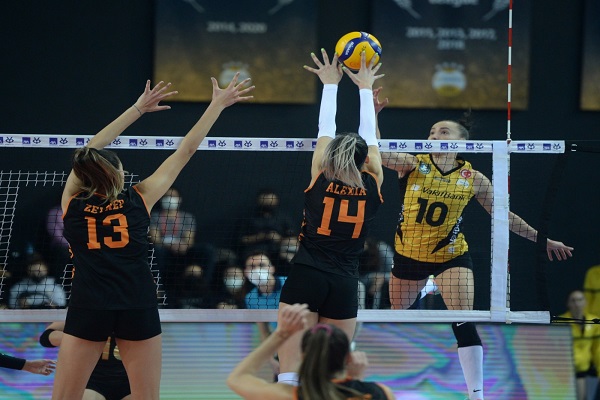 Kadınlar AXA Sigorta Kupa Voley’de 2 Maç Oynandı