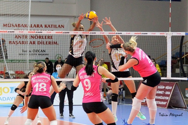 Cansu sahalara döndü, VakıfBank Bolu'dan 3 puanla döndü