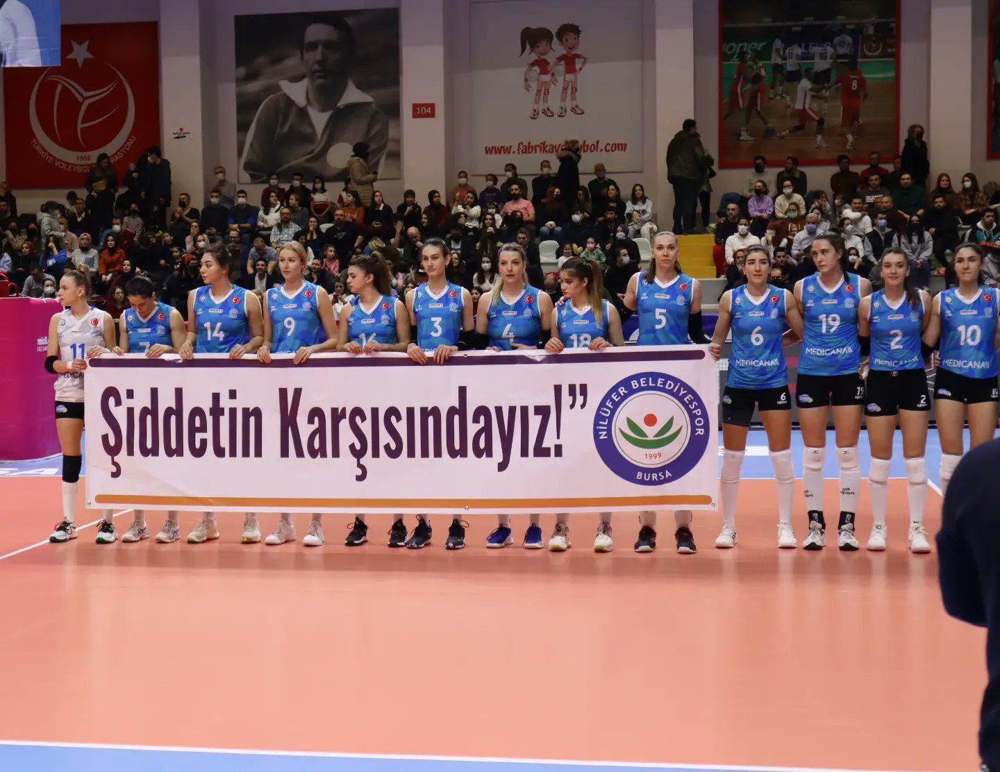 "Eşitliğin Yanında, Şiddetin Karşısındayız!"