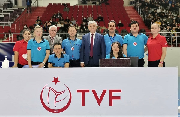 Fenerbahçe Opet Kuzeyboru'ya rövanşta da set vermedi