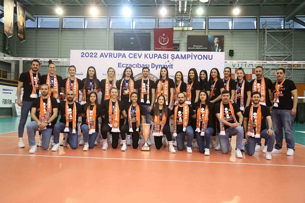 Eczacıbaşı Spor Kulübü'nden Şampiyonluk Filmi