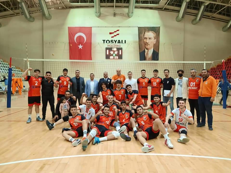 Erzin’in Genç Efeleri Set Vermeden Yarı Finalde