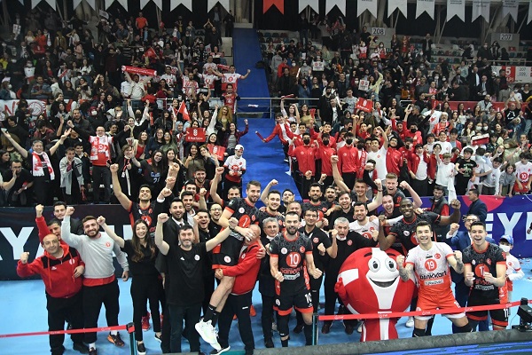 Son şampiyon bu sene de finalde