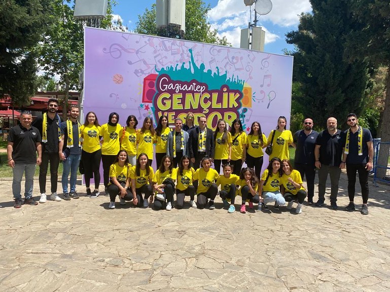 Adam Voleybol'dan yepyeni bir proje: “Karış Karış Gaziantep, Adım Adım Olimpiyat”