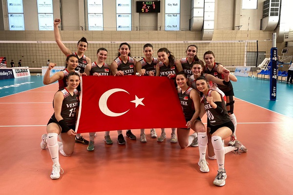 U21 Milliler İzlanda'ya set vermedi