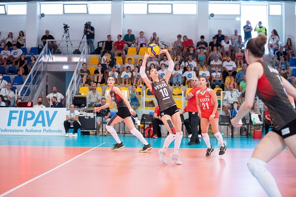 U21 Millilerden Bronz Madalya