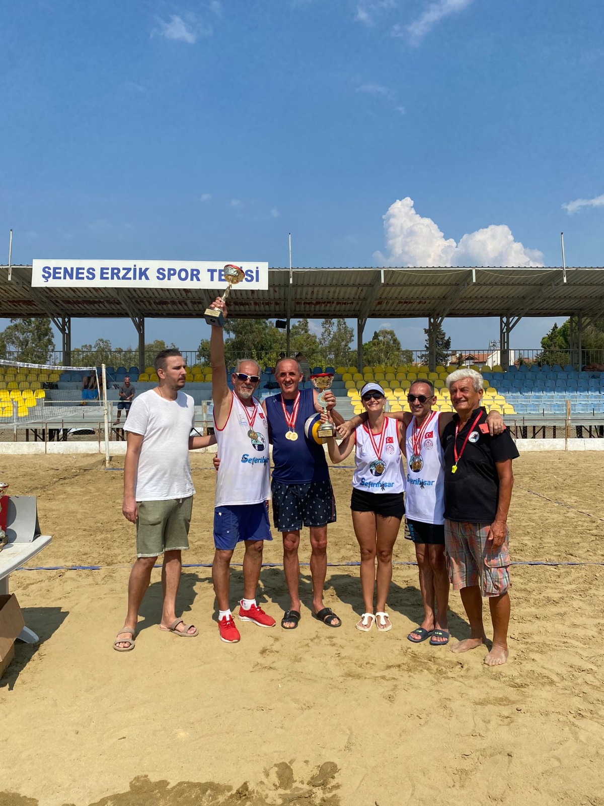 30 Ağustos Atatürk Zafer Kupası Veteran Voleybol Şampiyonası Tamamlandı