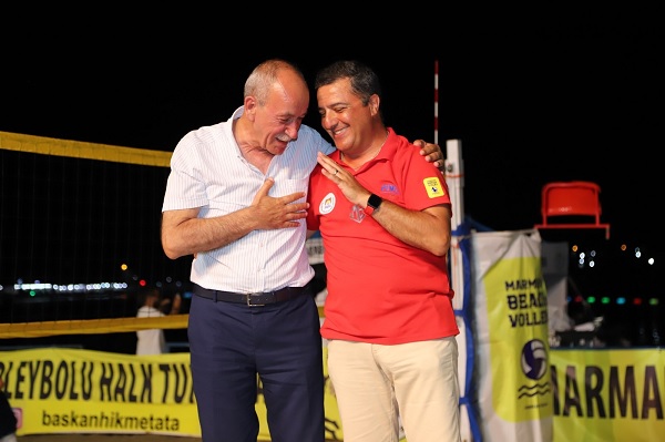 Marmaraereğlisi Plaj Voleybolu Şenliği Büyüledi