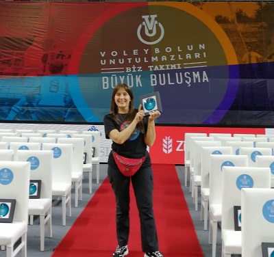 Bir Çılgın Kadın Yaptı, 500 Kütüphanede Yer Aldı