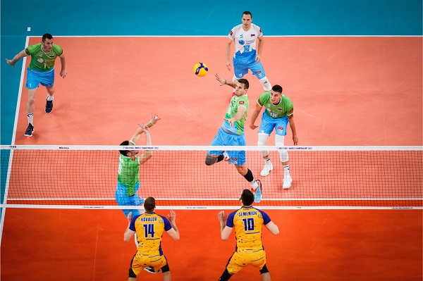 Slovenya Yarı Finalde